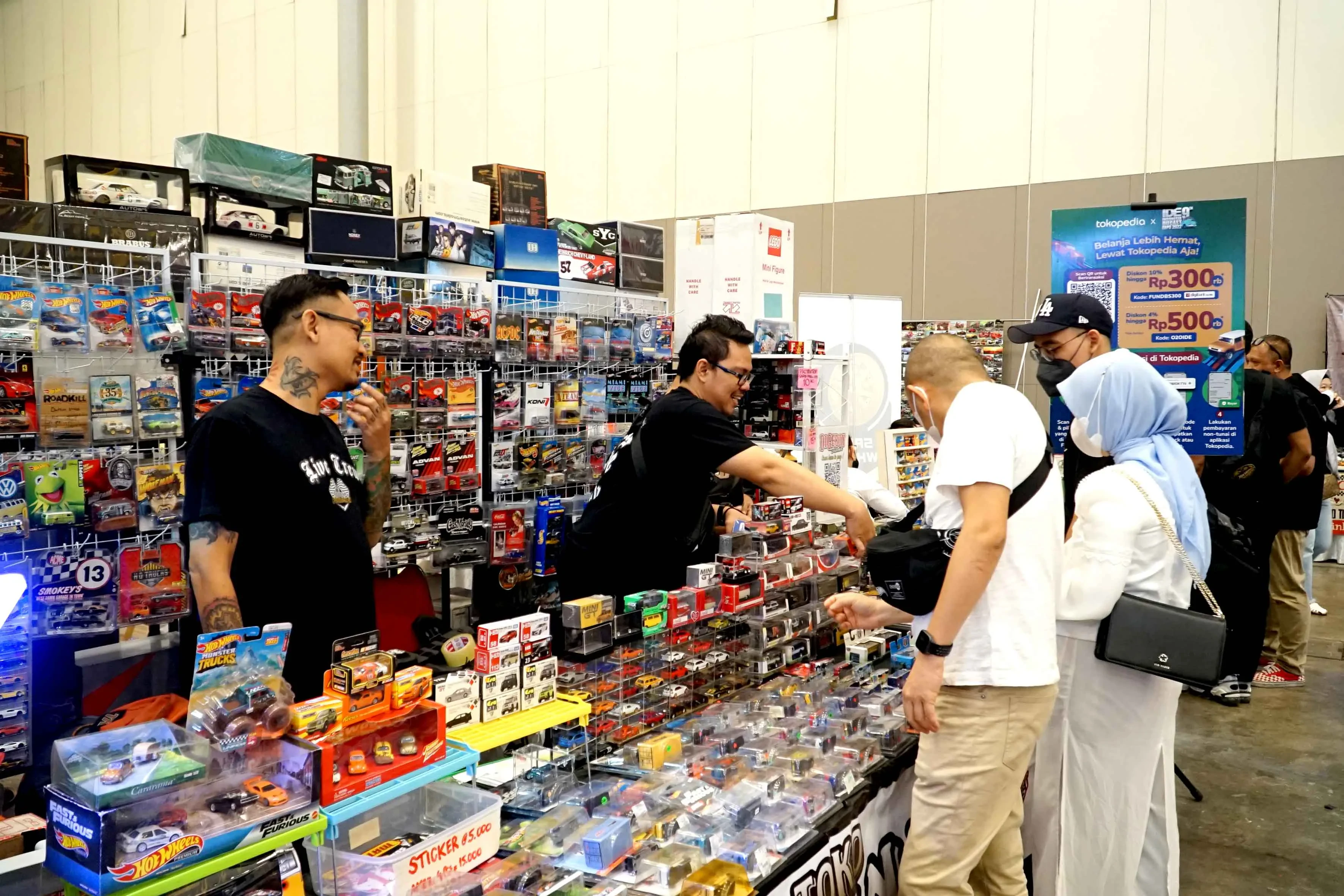 Diecast fair stall