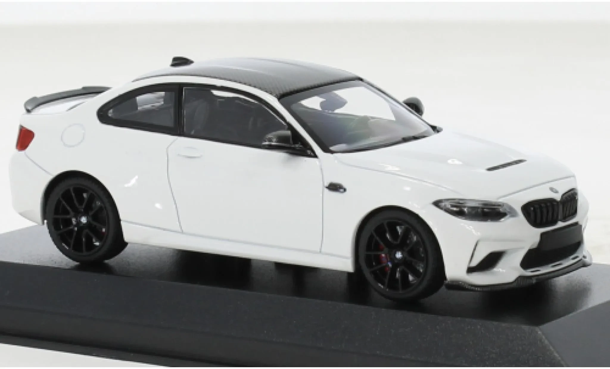 BMW M2 diecast model 1:43