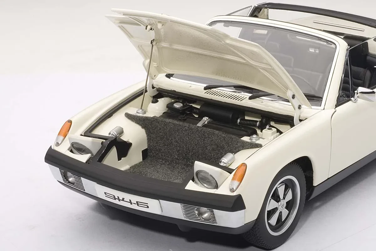 Porsche 914 diecast 1:18 scale
