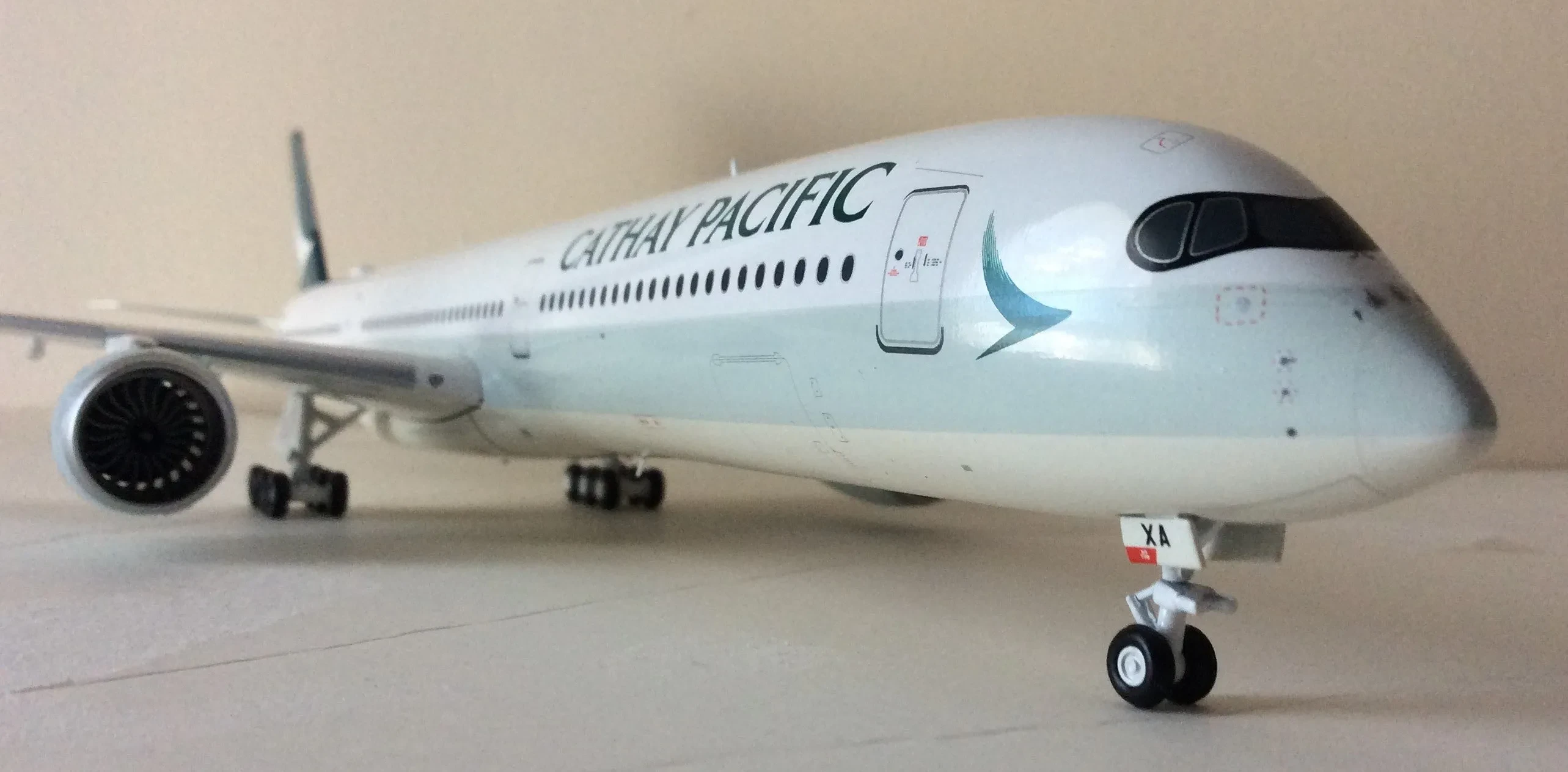 img/2334_cathay-pacific-diecast-models-a-collectors-dream.webp