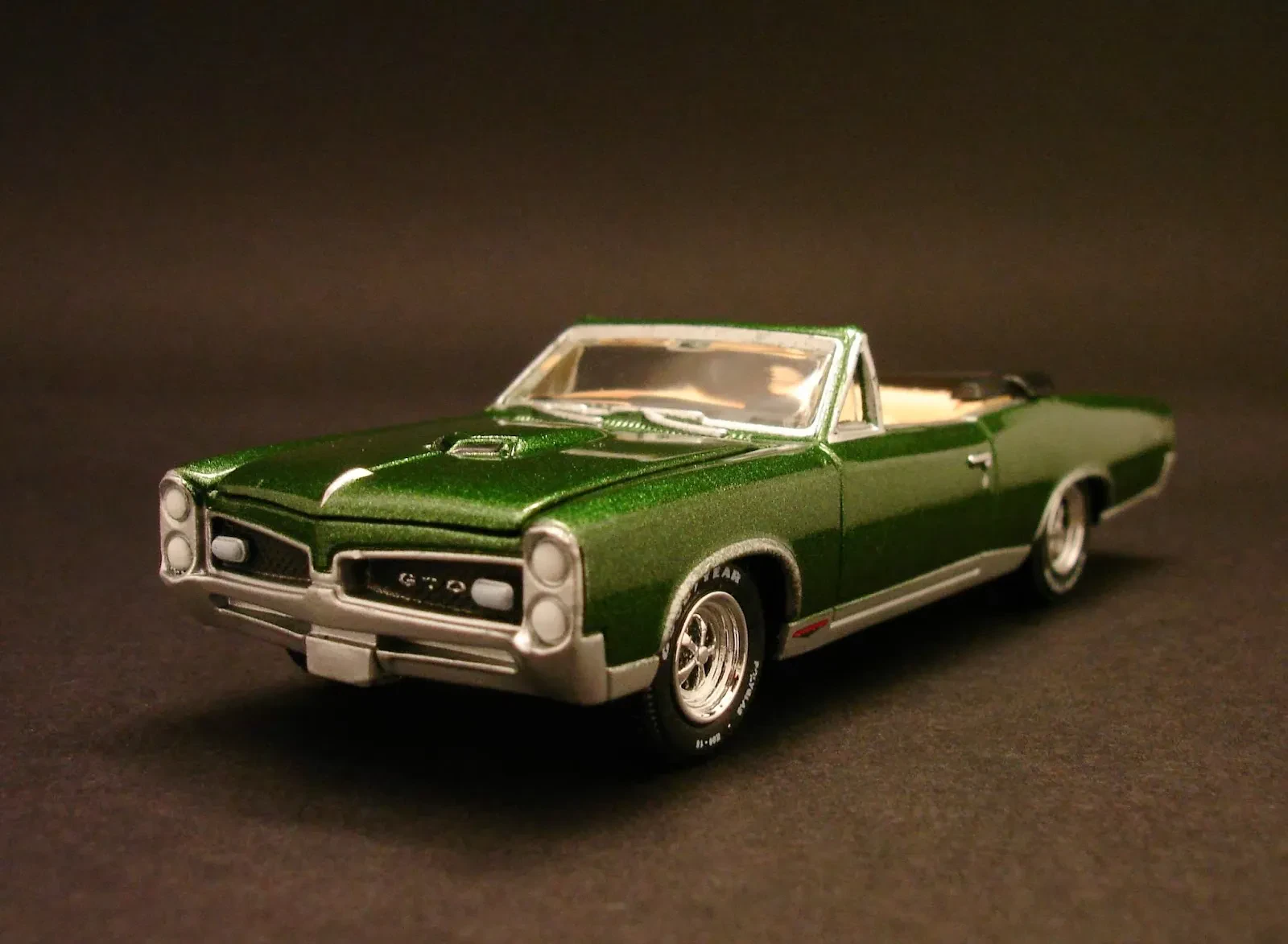 img/2336_your-guide-to-awesome-67-gto-diecast-cars.webp