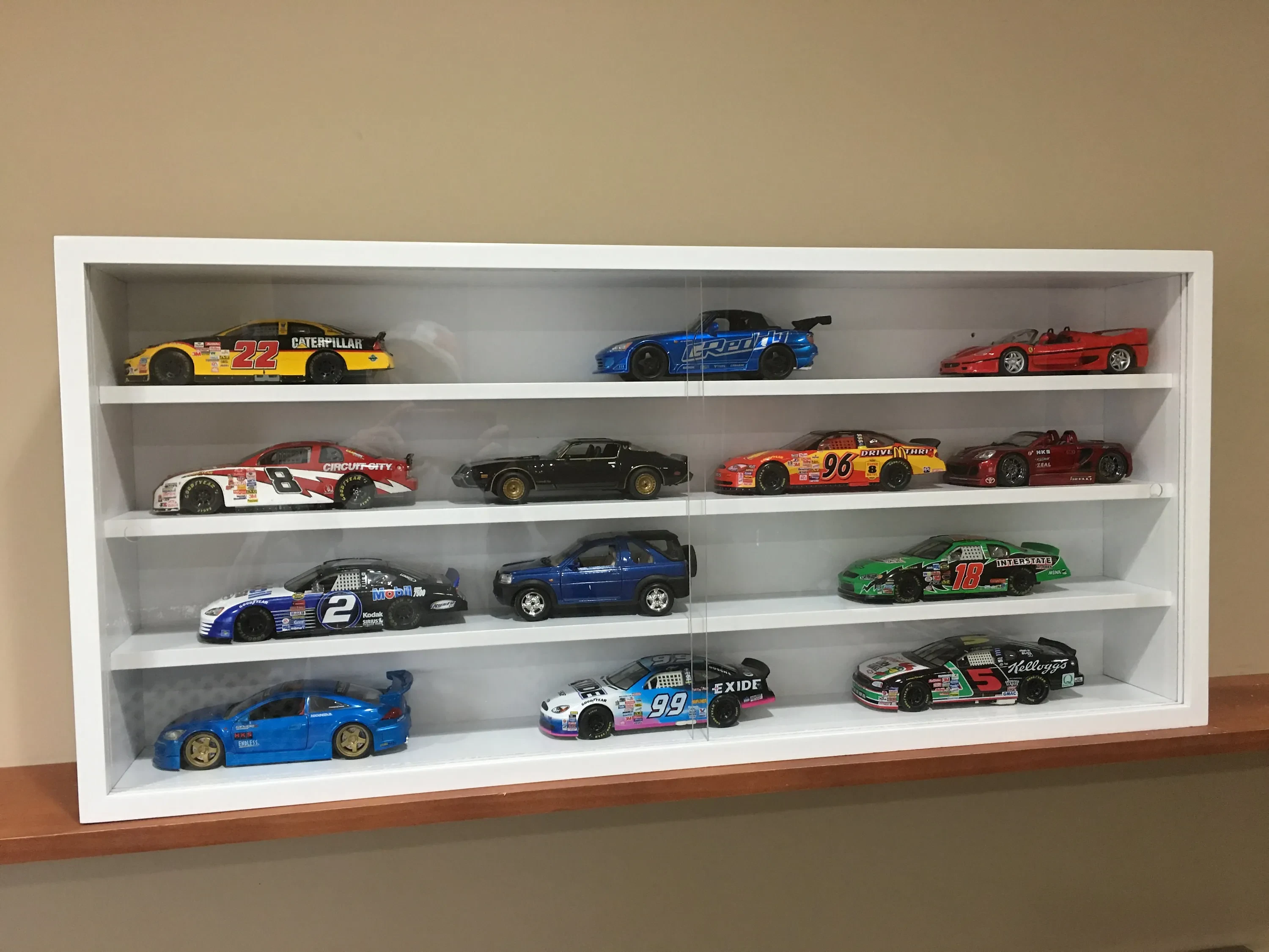 Diecast Xenia display case