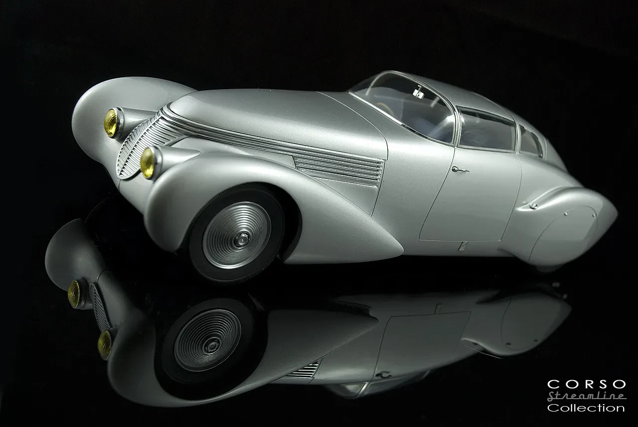 Various diecast Xenia models