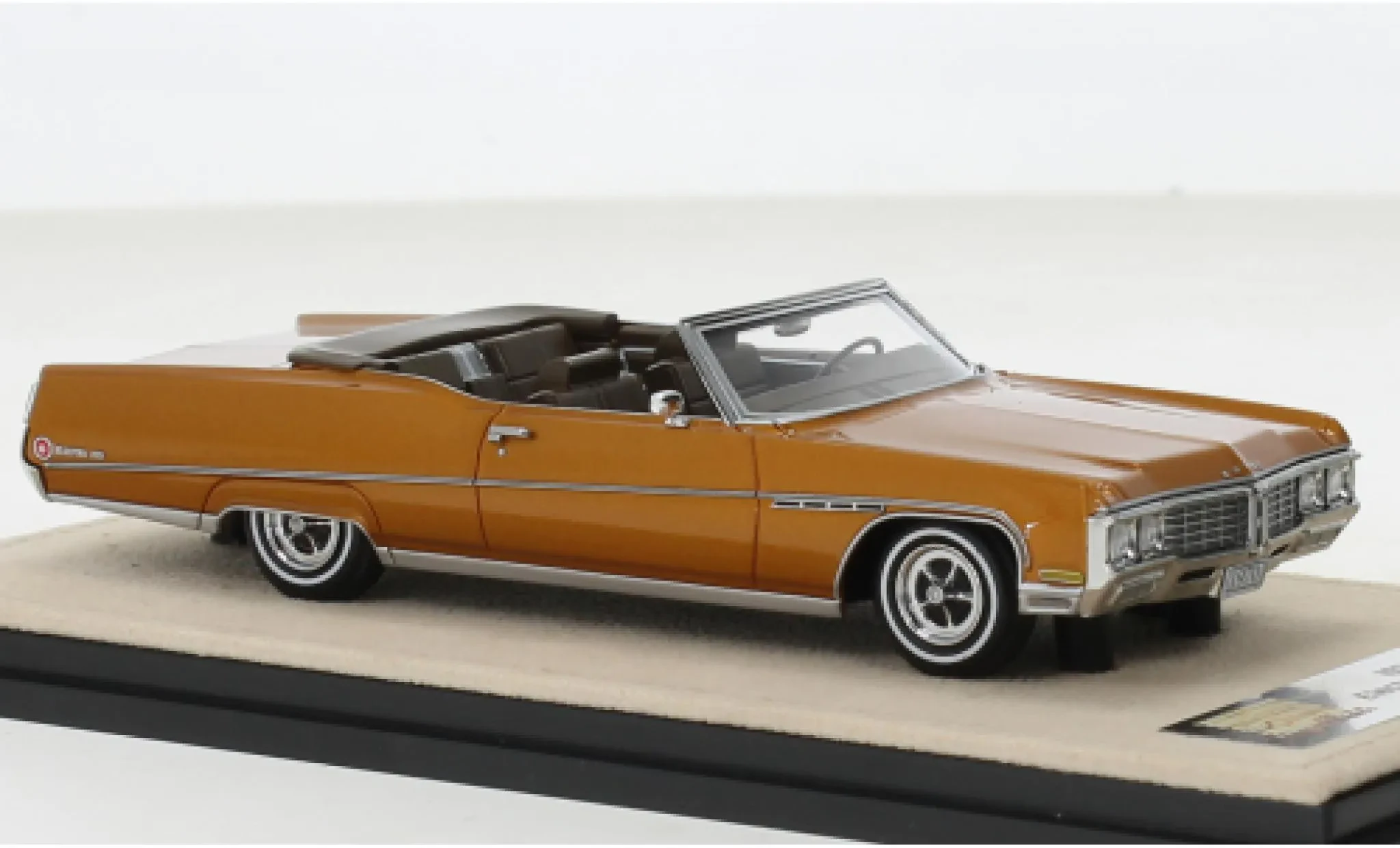 Buick Electra 225 Diecast Detail