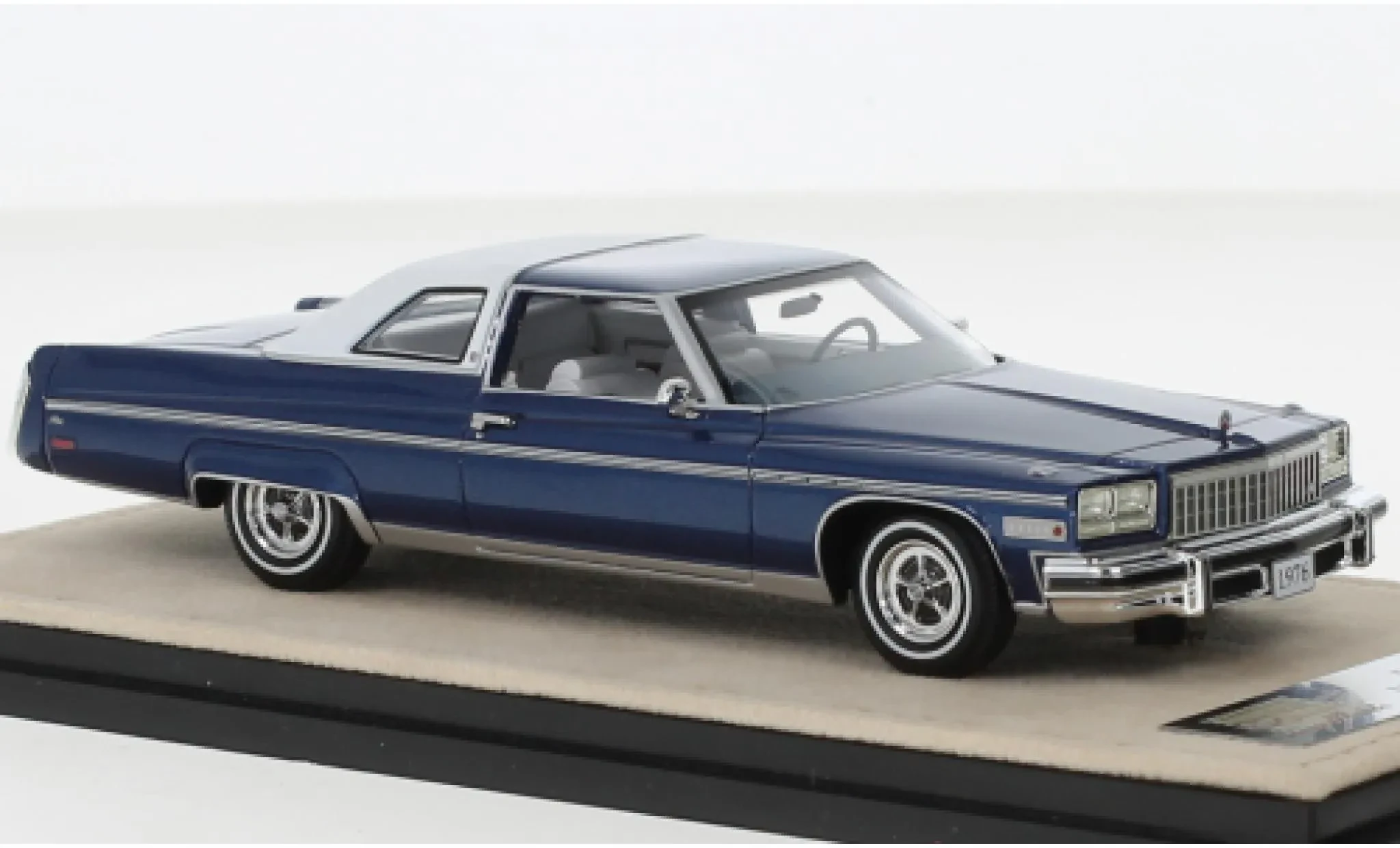 Buick Electra 225 Diecast Model