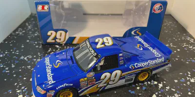 img/2345_ryan-blaney-diecast-trucks-a-collectors-guide.webp