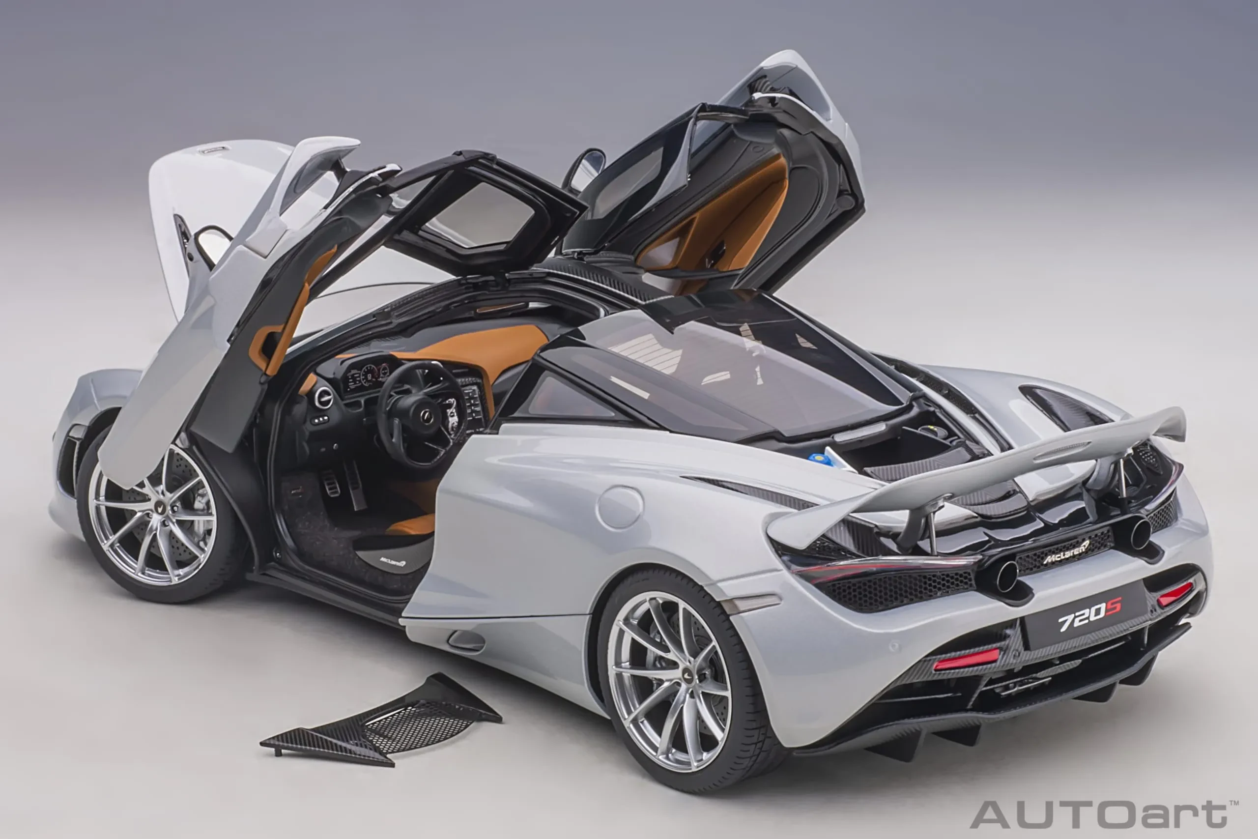 Autoart diecast car