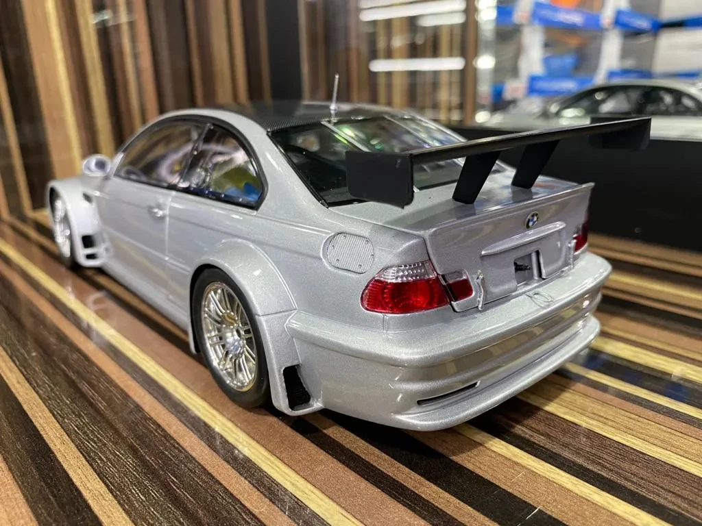 BMW M3 GTR diecast 1