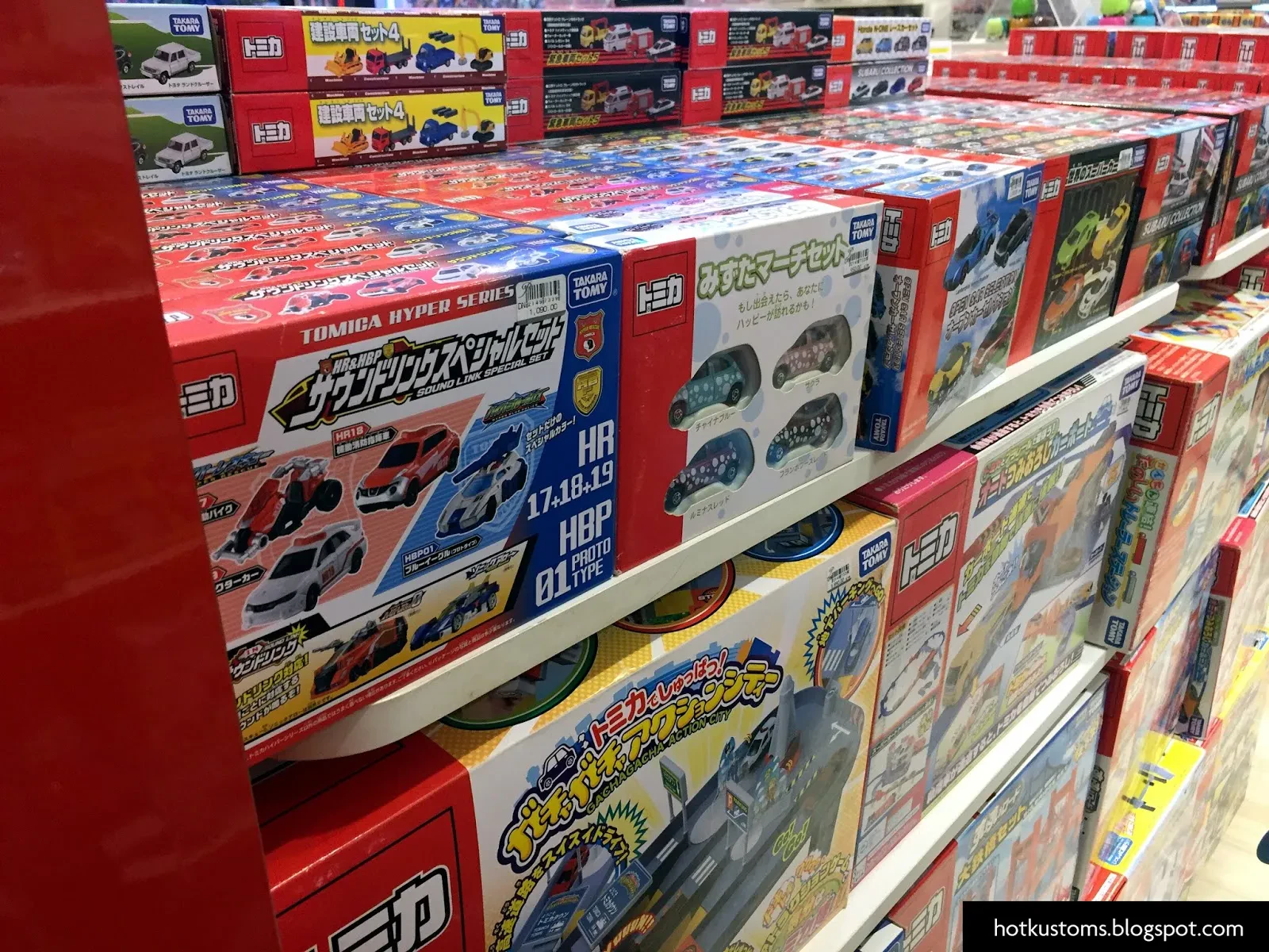 img/2365_bangkoks-diecast-heaven-a-collectors-guide.webp