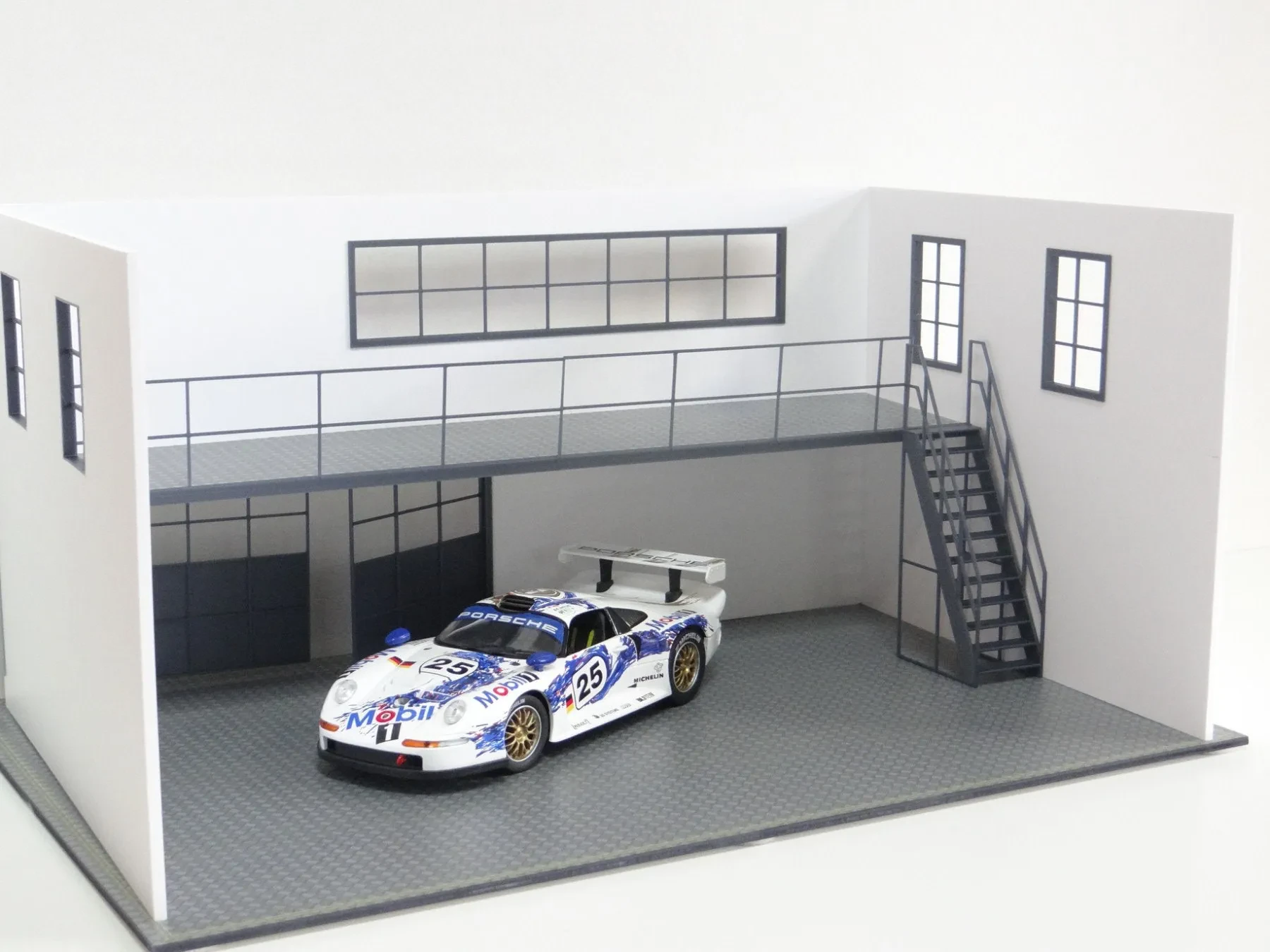 118 diecast garage backdrop