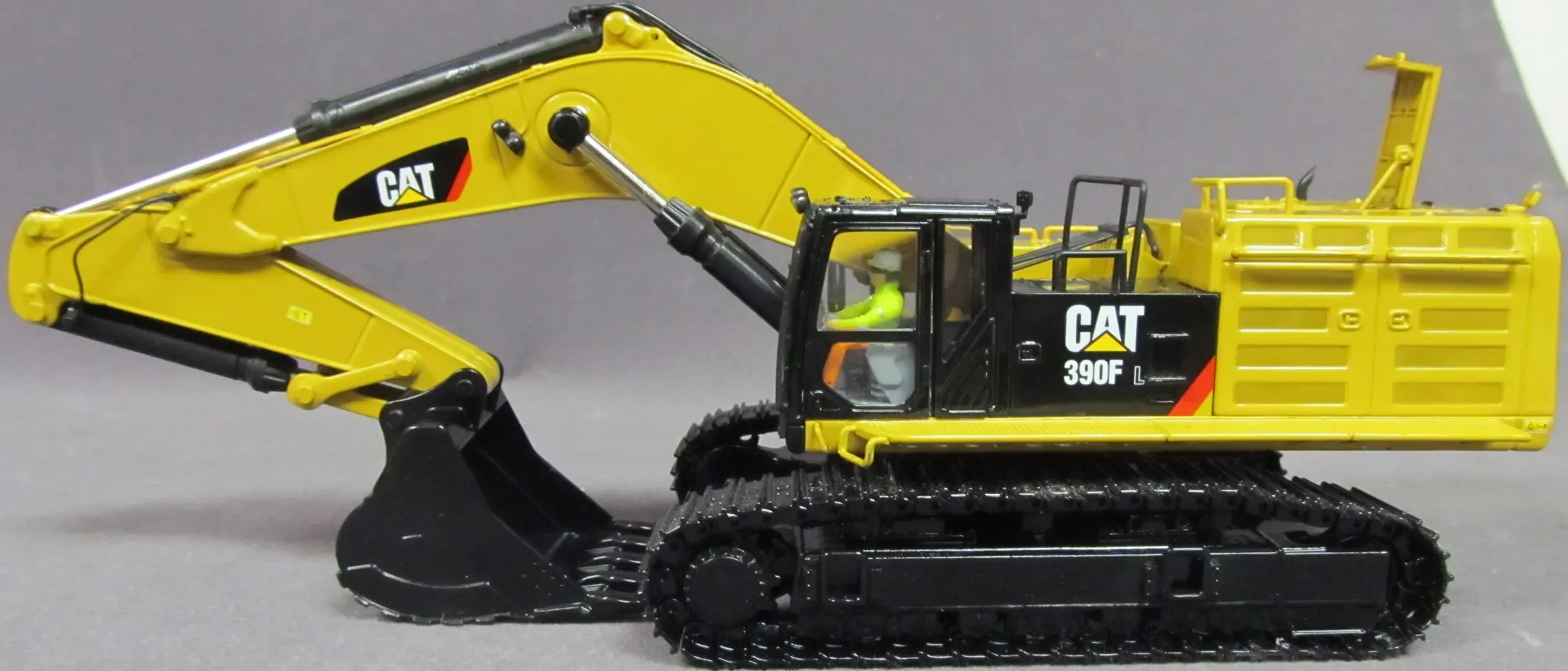 Cat 390 Excavator Diecast 2024