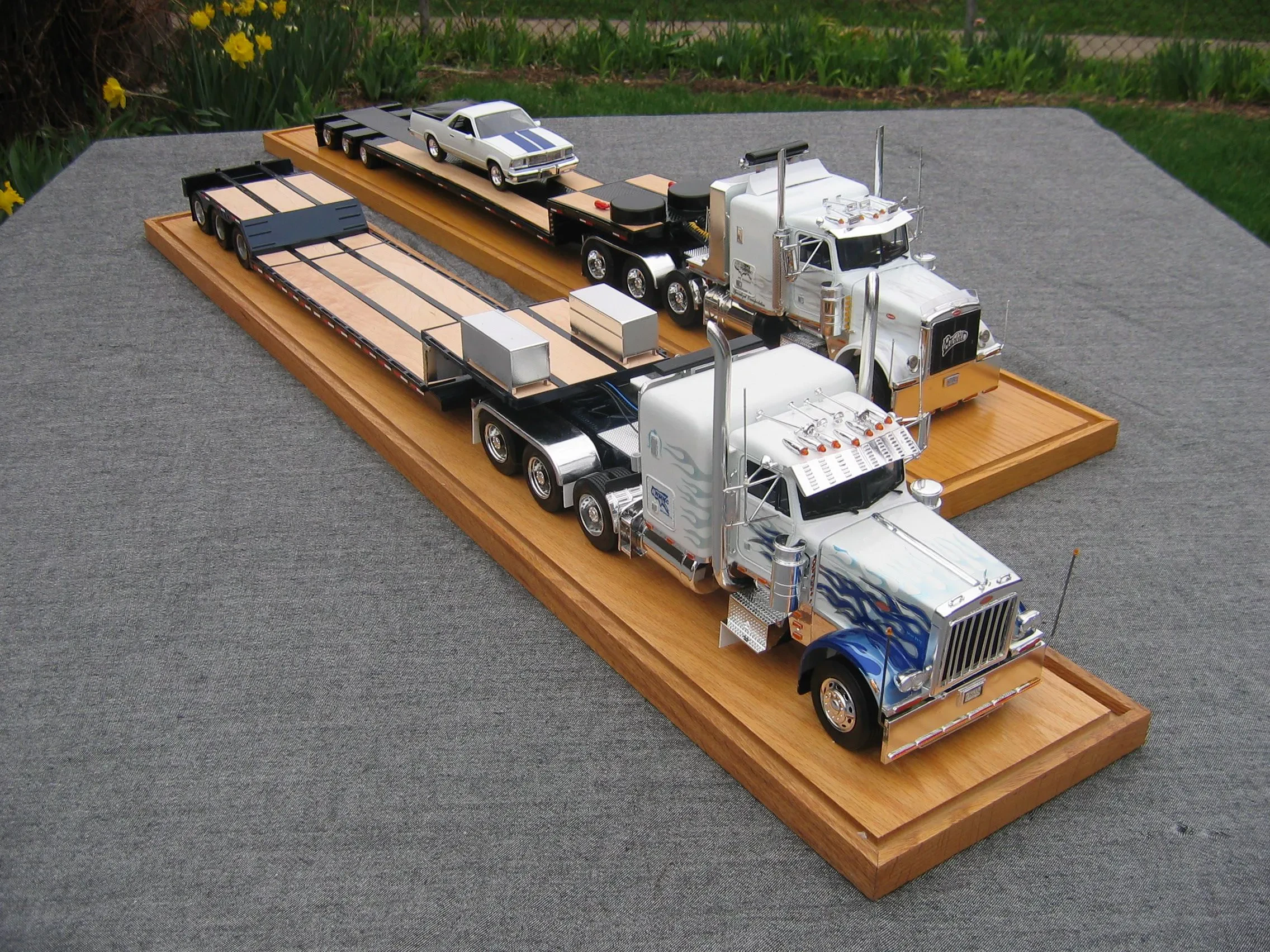 img/2387_diecast-model-truck-parts-a-deep-dive.webp