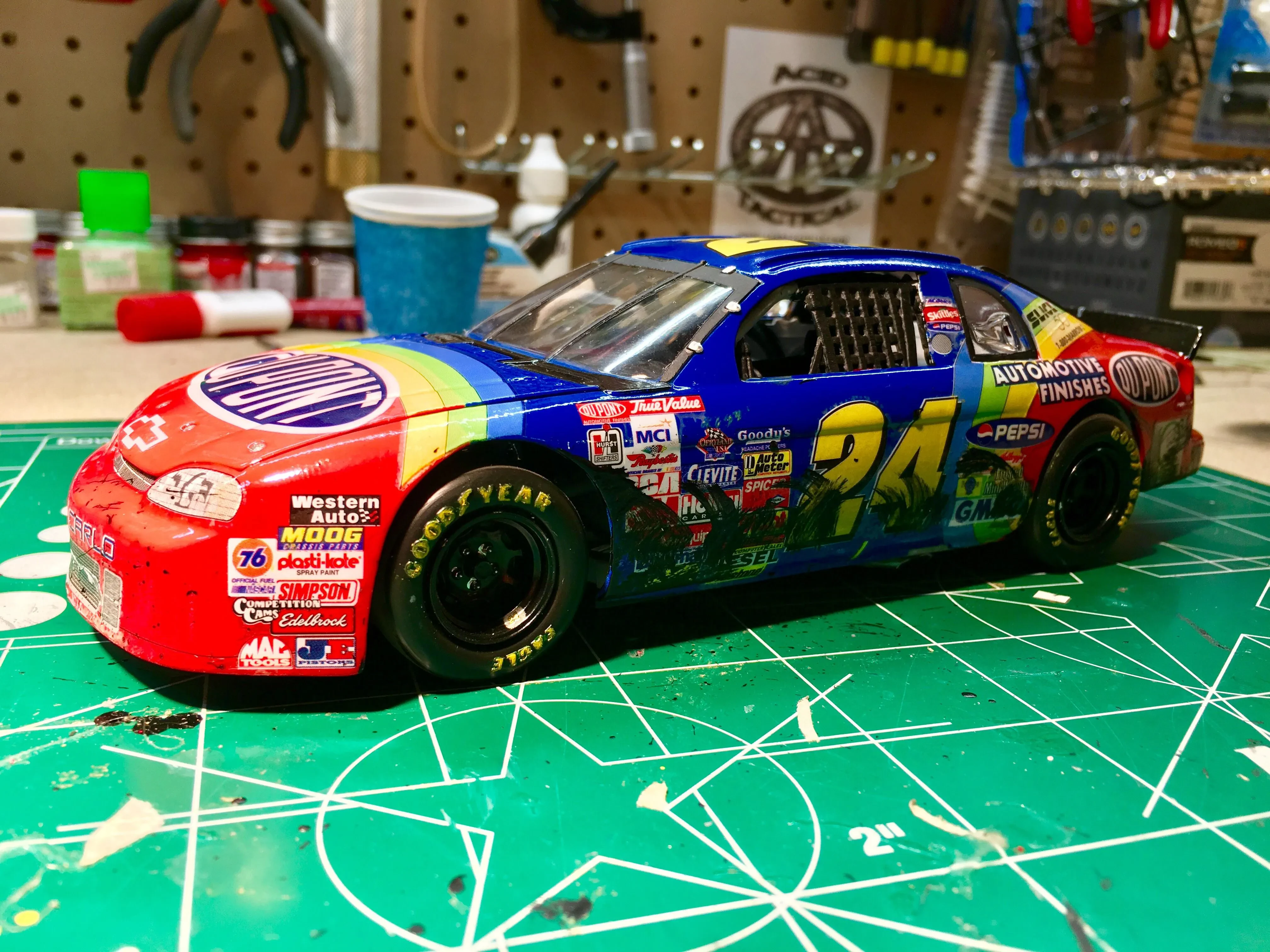 Jeff Gordon 1998 Rainbow Warriors Diecast