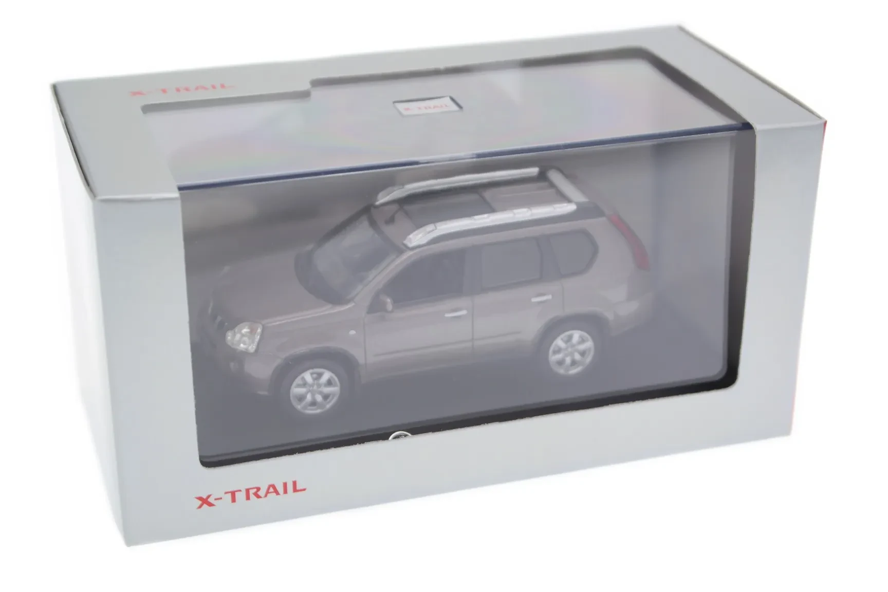 1:64 scale Nissan X-Trail diecast
