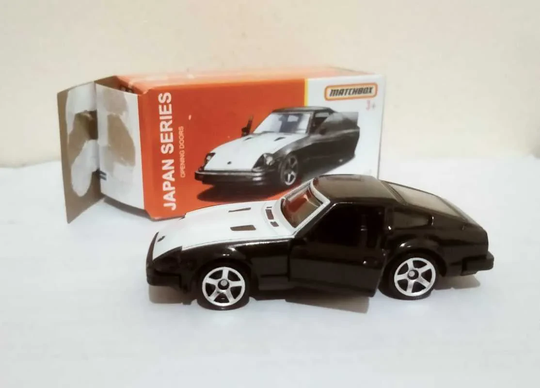 img/2425_japanese-diecast-cars-a-collectors-dream.webp