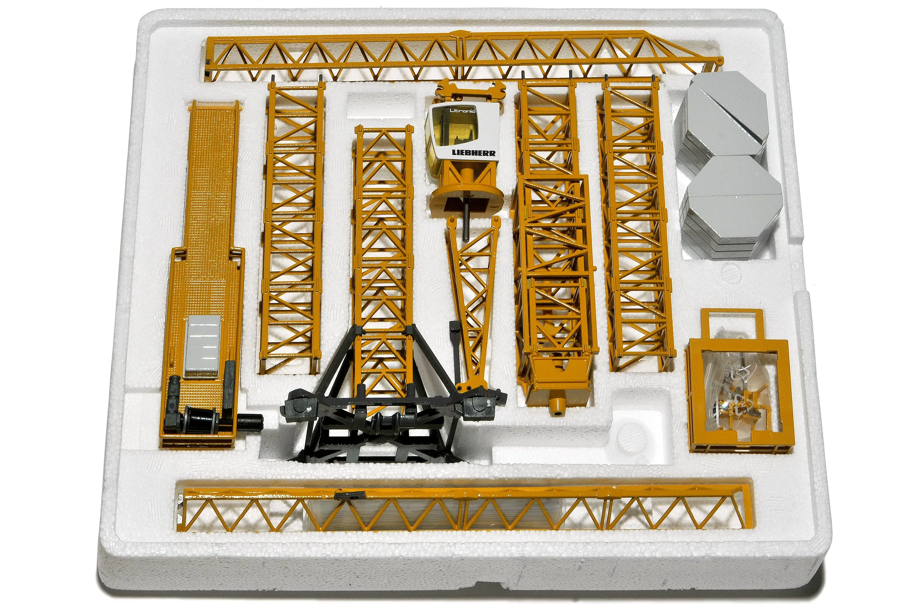 Liebherr diecast crane 2024