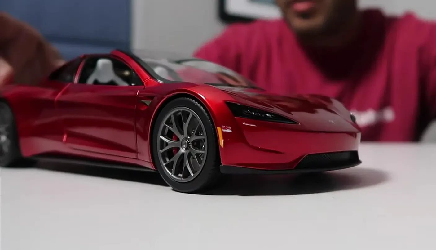 Close-up of Diecast Details