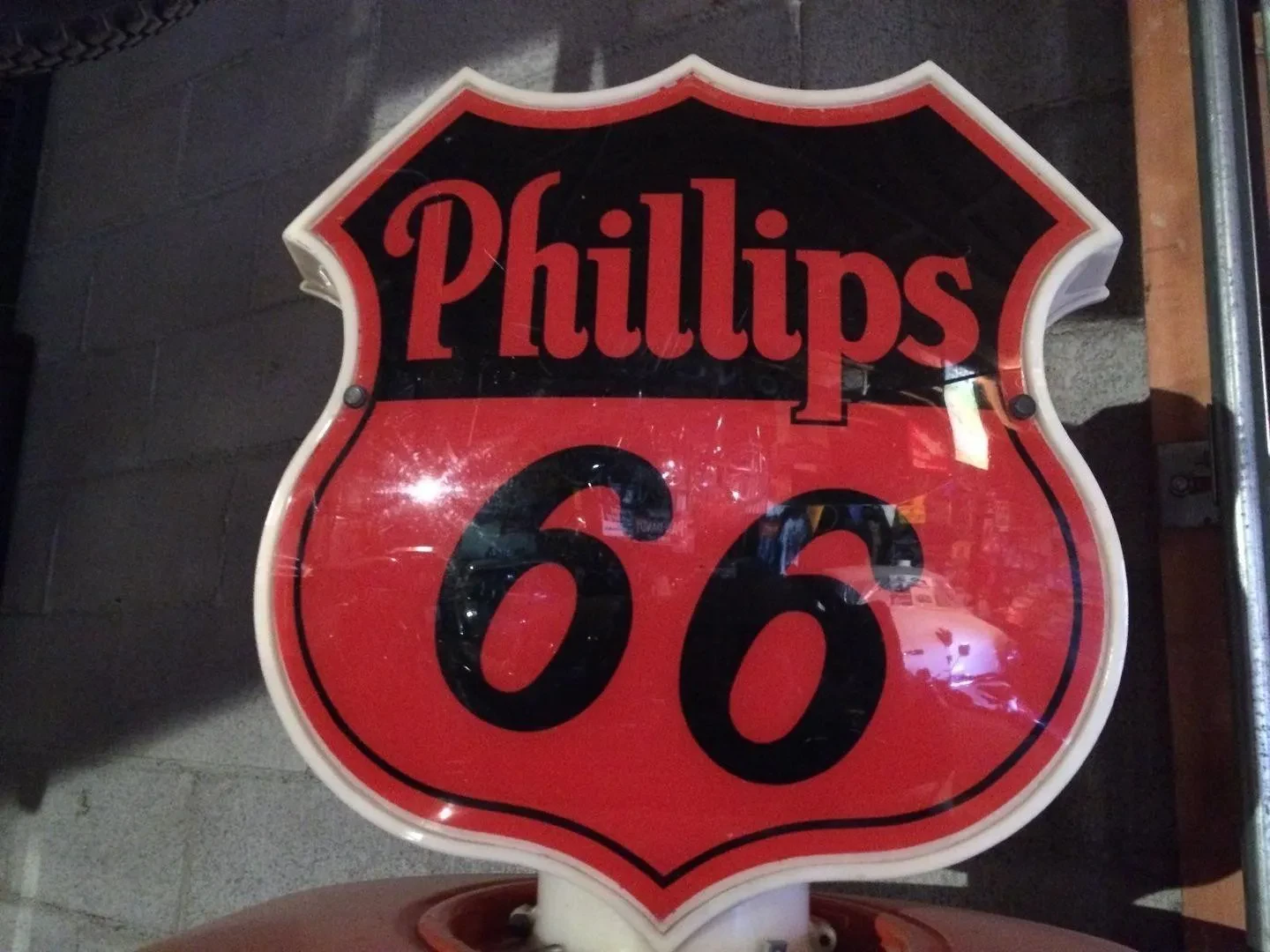 Vintage Gas Pump Globe