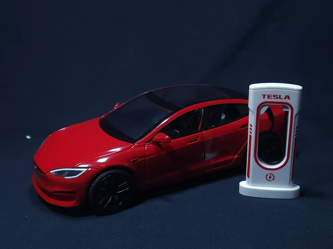 Tesla Model S diecast 2024