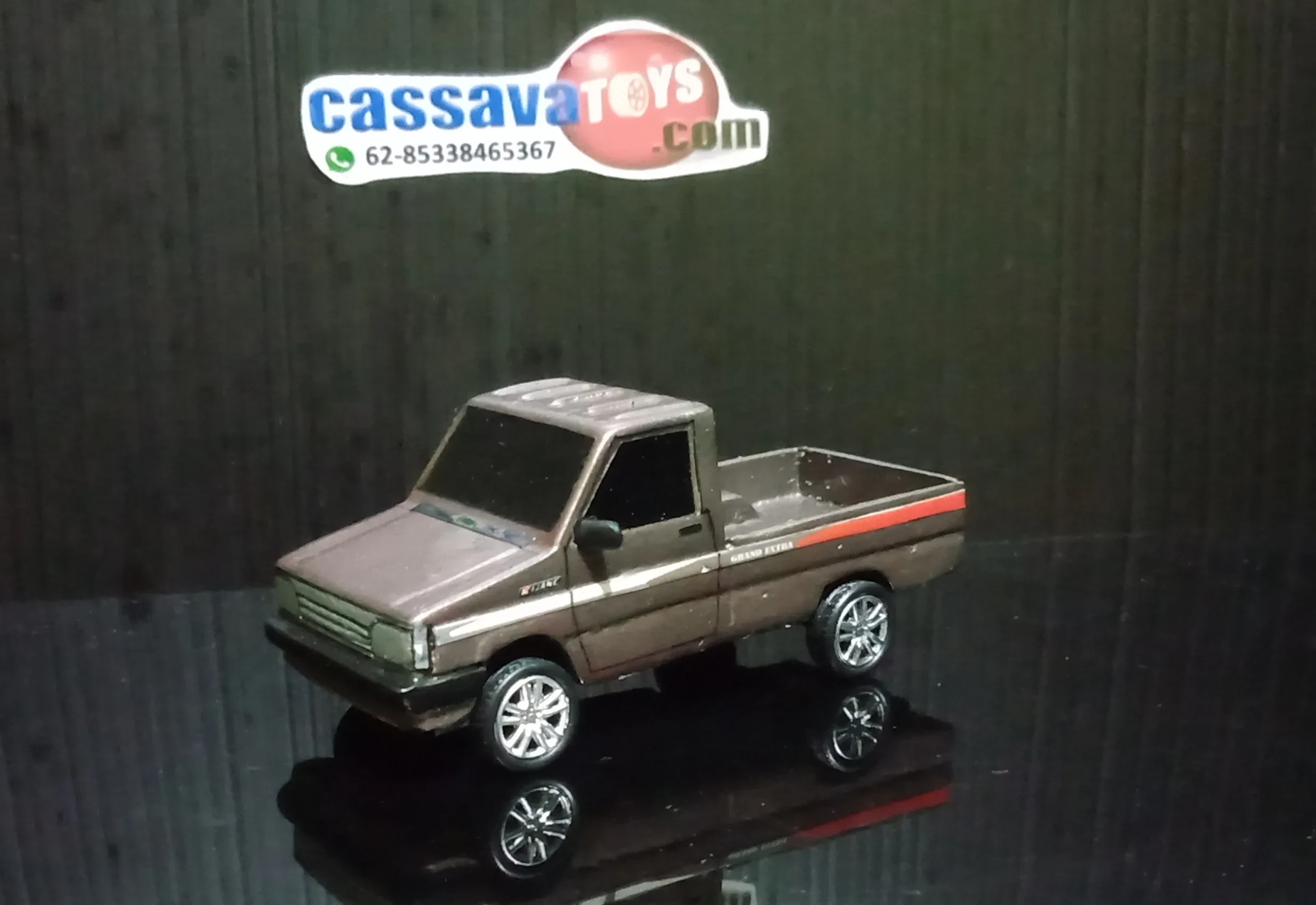 Rare Toyota Kijang diecast model