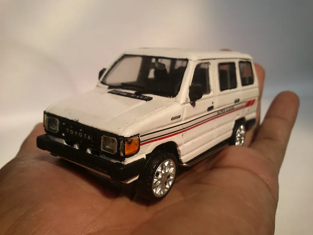 Toyota Kijang diecast 2nd generation