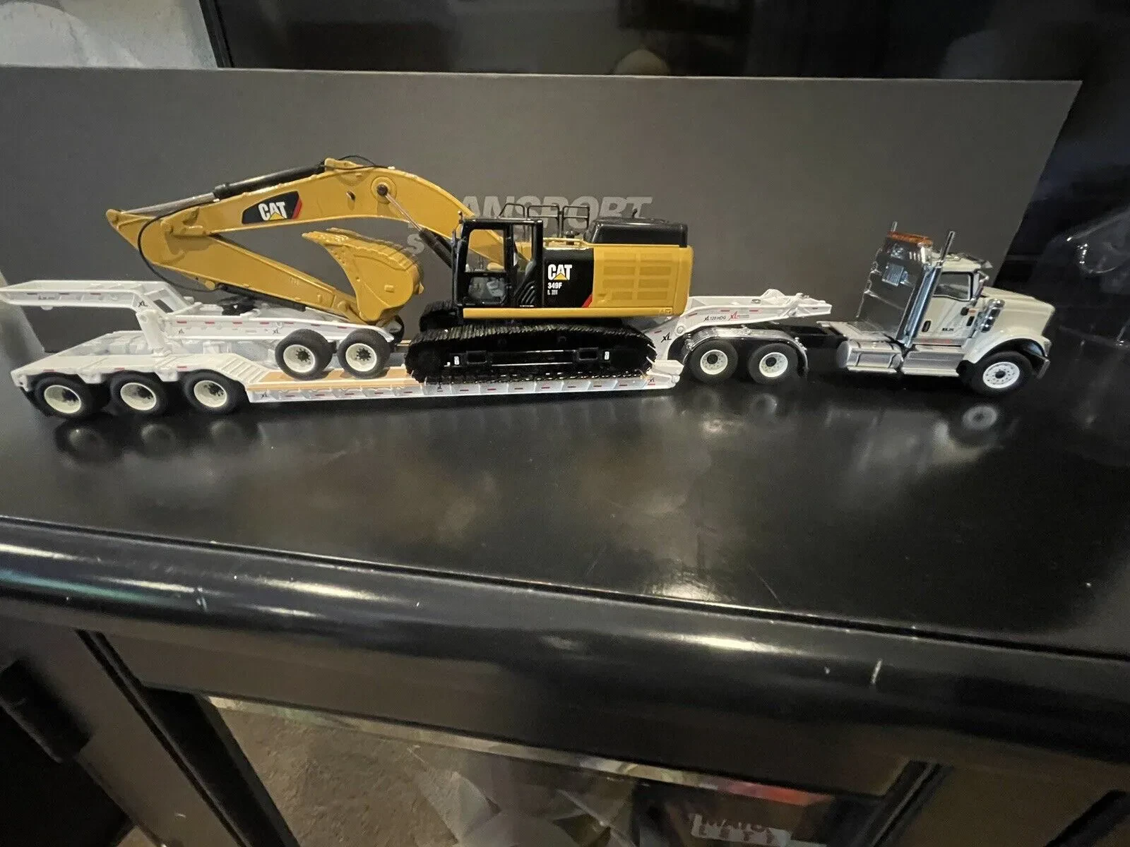 Diecast Masters 85600 Front View