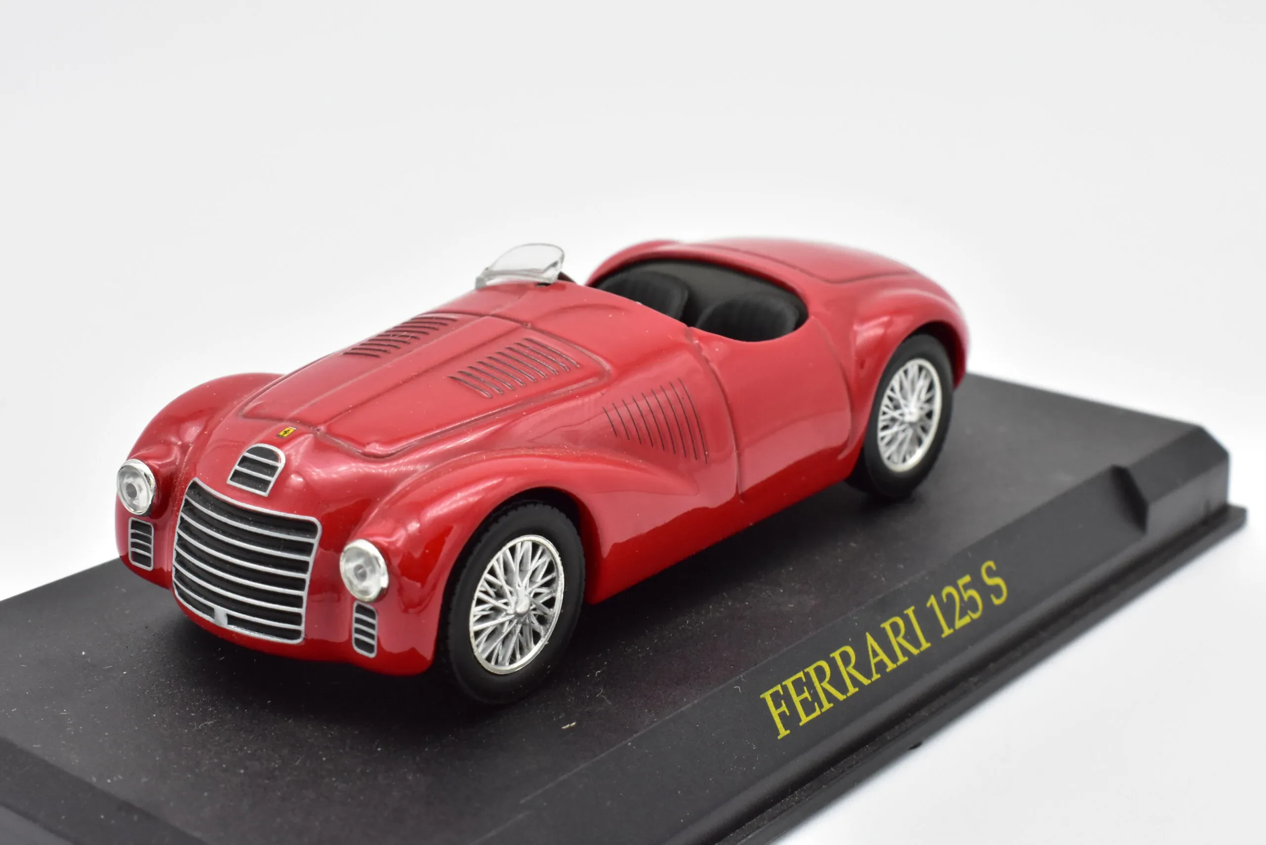 Ferrari 125 S diecast model close-up detail