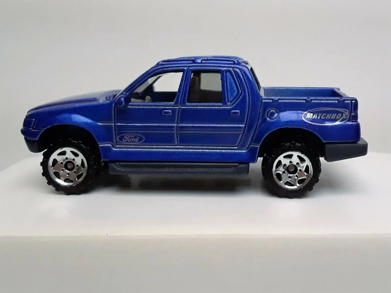 Ford Explorer Diecast Matchbox