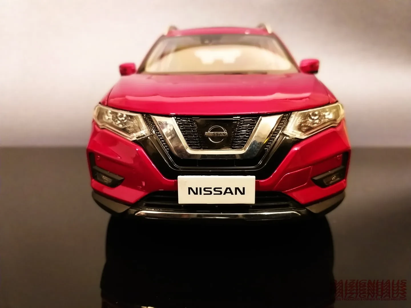 1:18 X-Trail Diecast