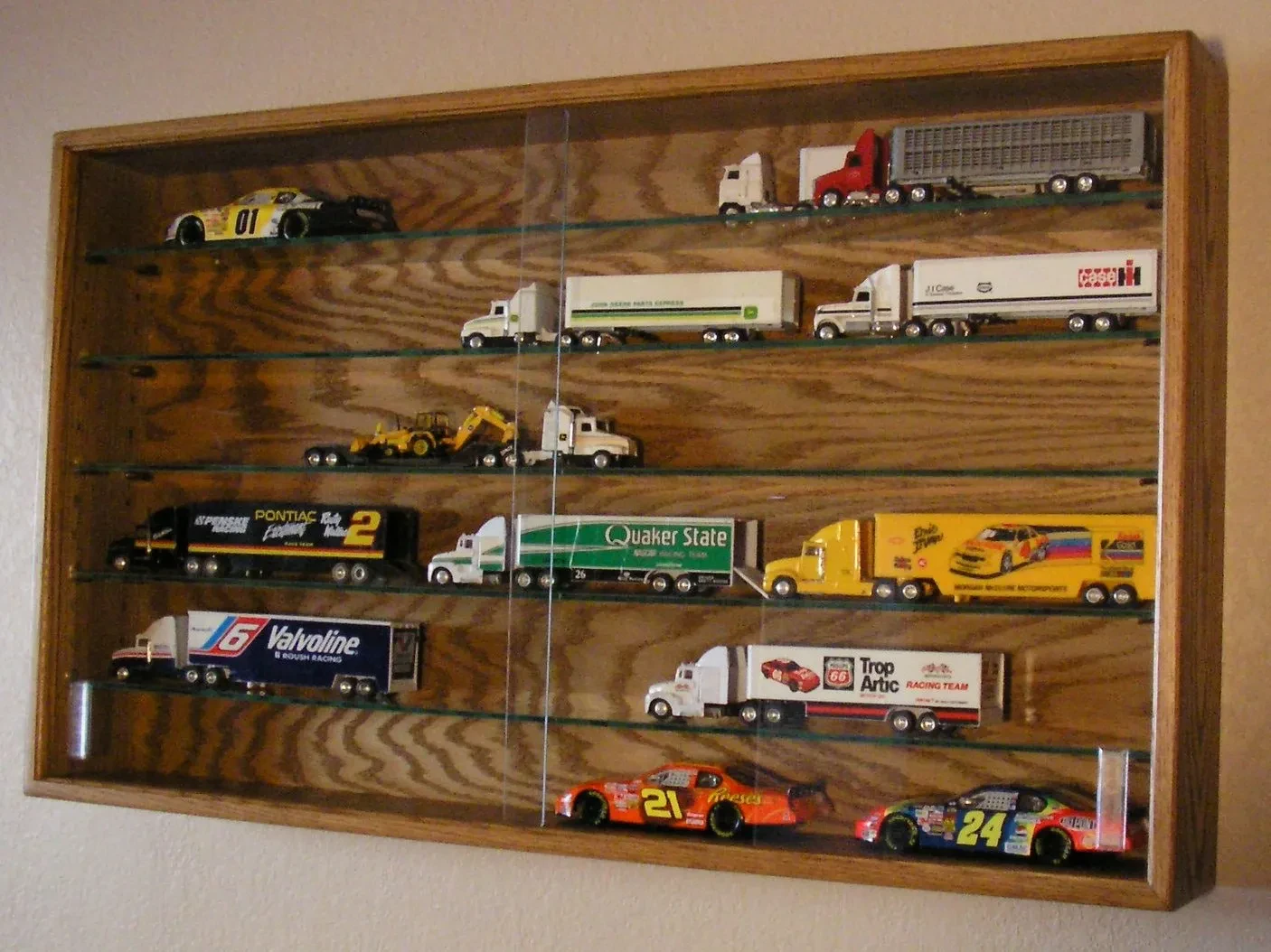 Diecast truck display case