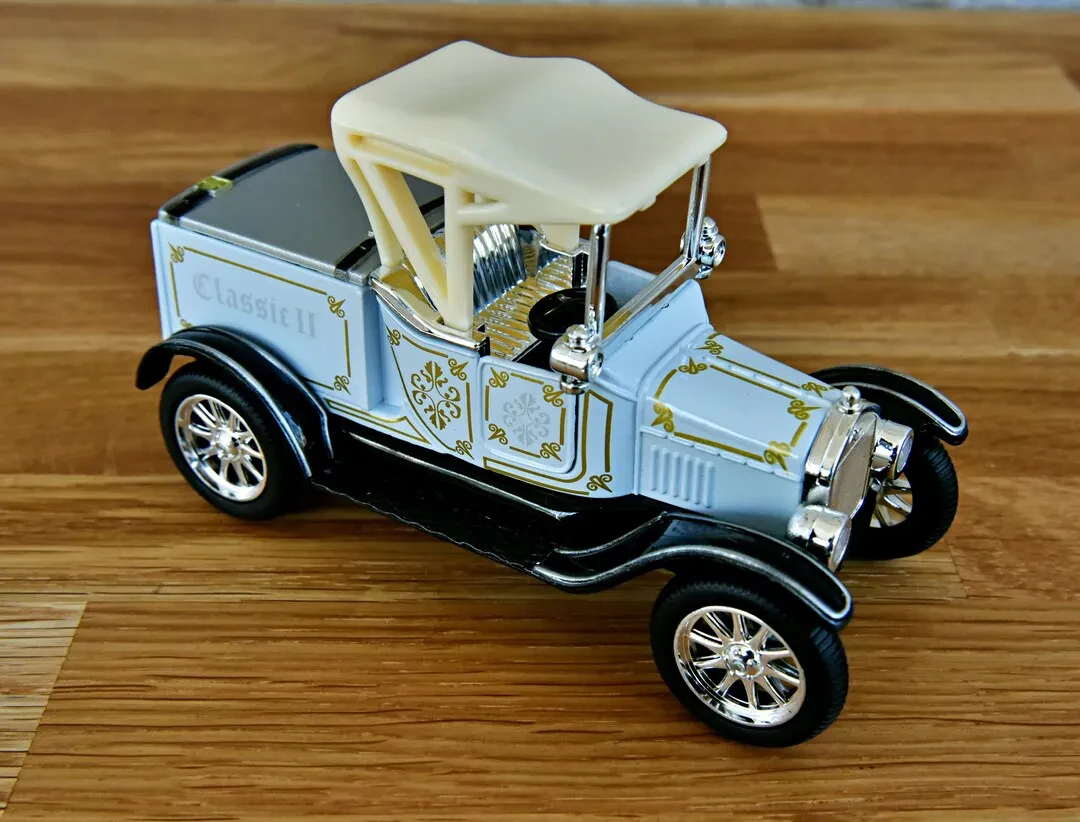 Origen Diecast Model Car 1