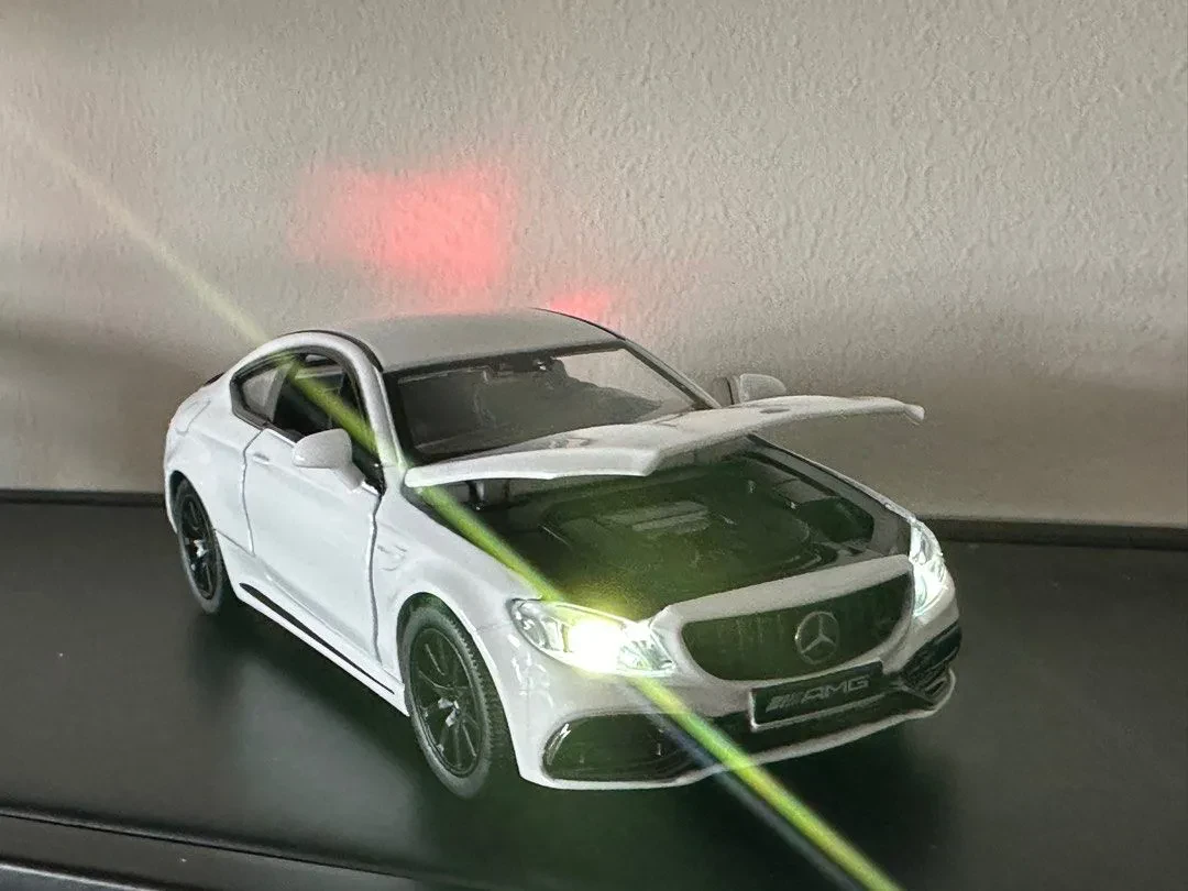 Mercedes C200 diecast 1:24