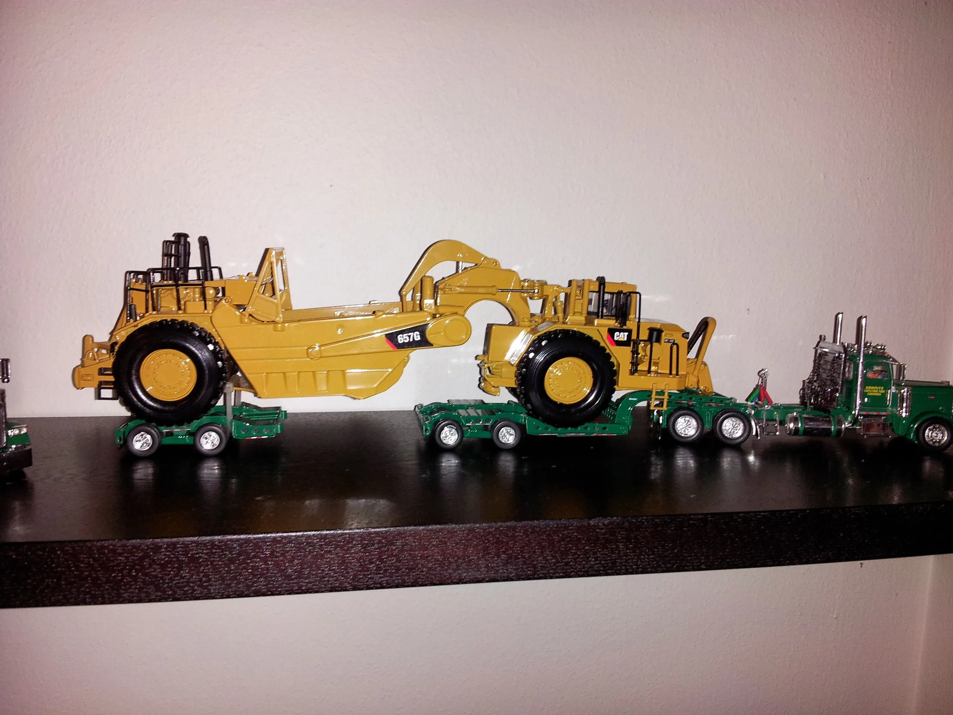 1:50 scale diecast farm tractor