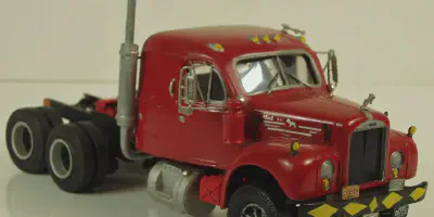 img/2585_sweet-rides-your-guide-to-diecast-mack-trucks.webp