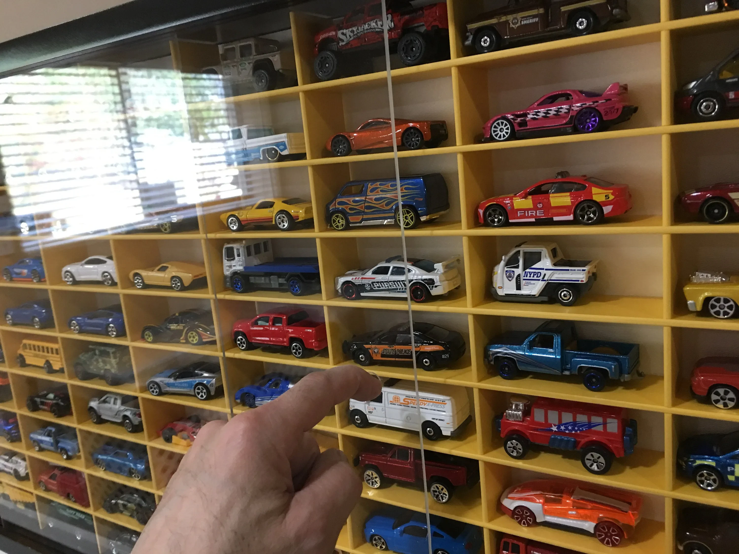Leland Diecast Display Case