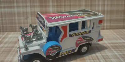 img/2596_philippine-jeepney-diecast-a-collectors-delight.webp