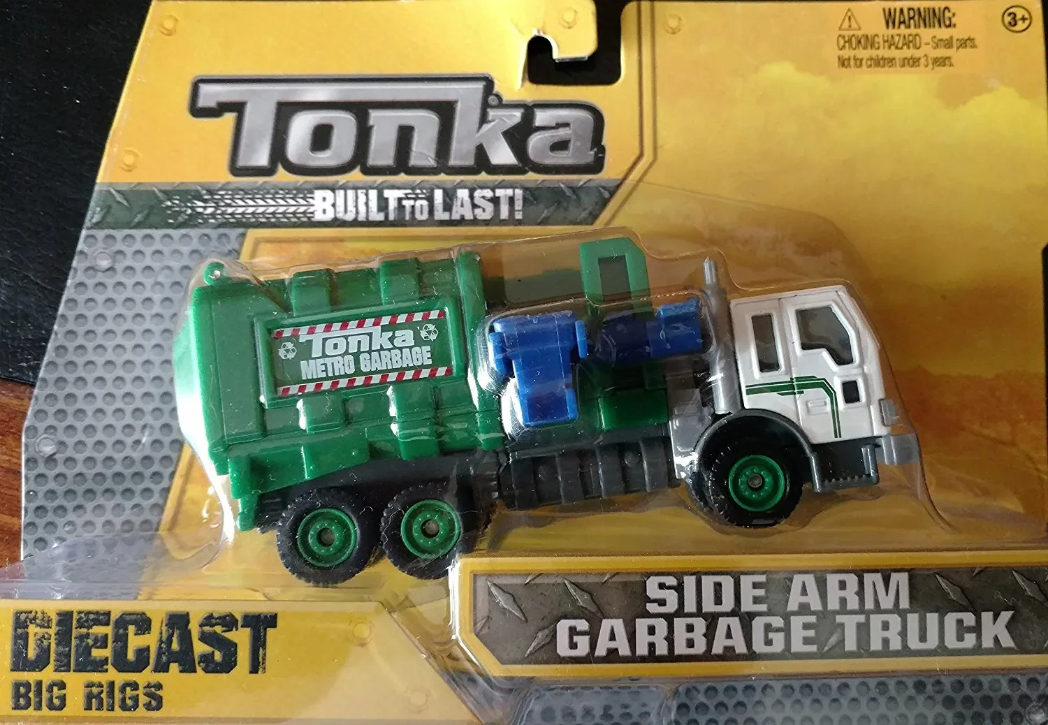 img/2601_custom-diecast-big-rigs-a-deep-dive-into-the-world-of-tiny-titans.webp