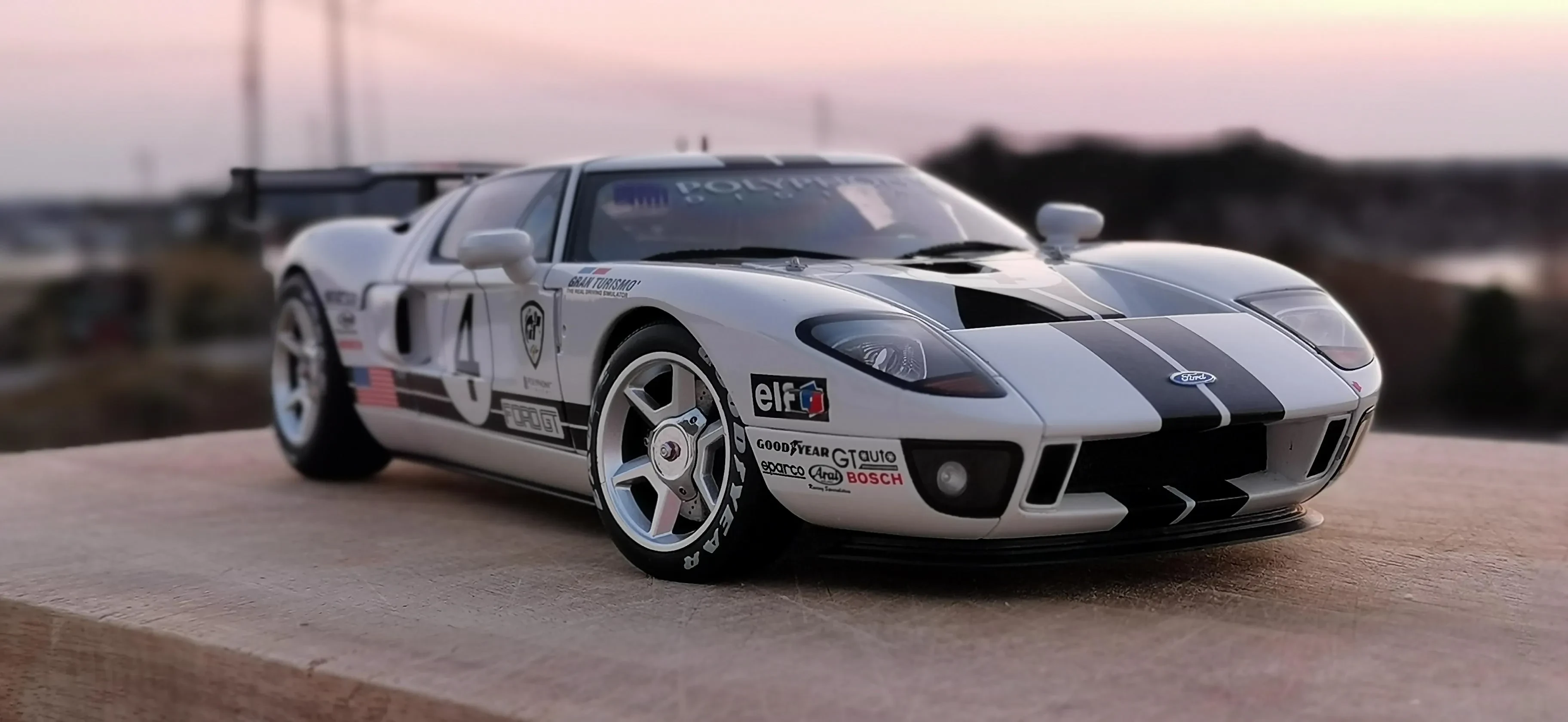 Ford GT40 Diecast Autoart