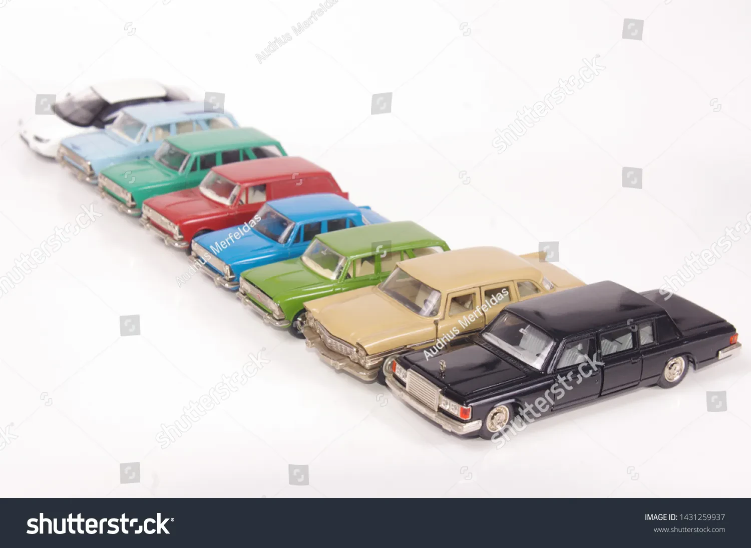 img/2623_white-metal-diecast-models-a-collectors-delight.webp