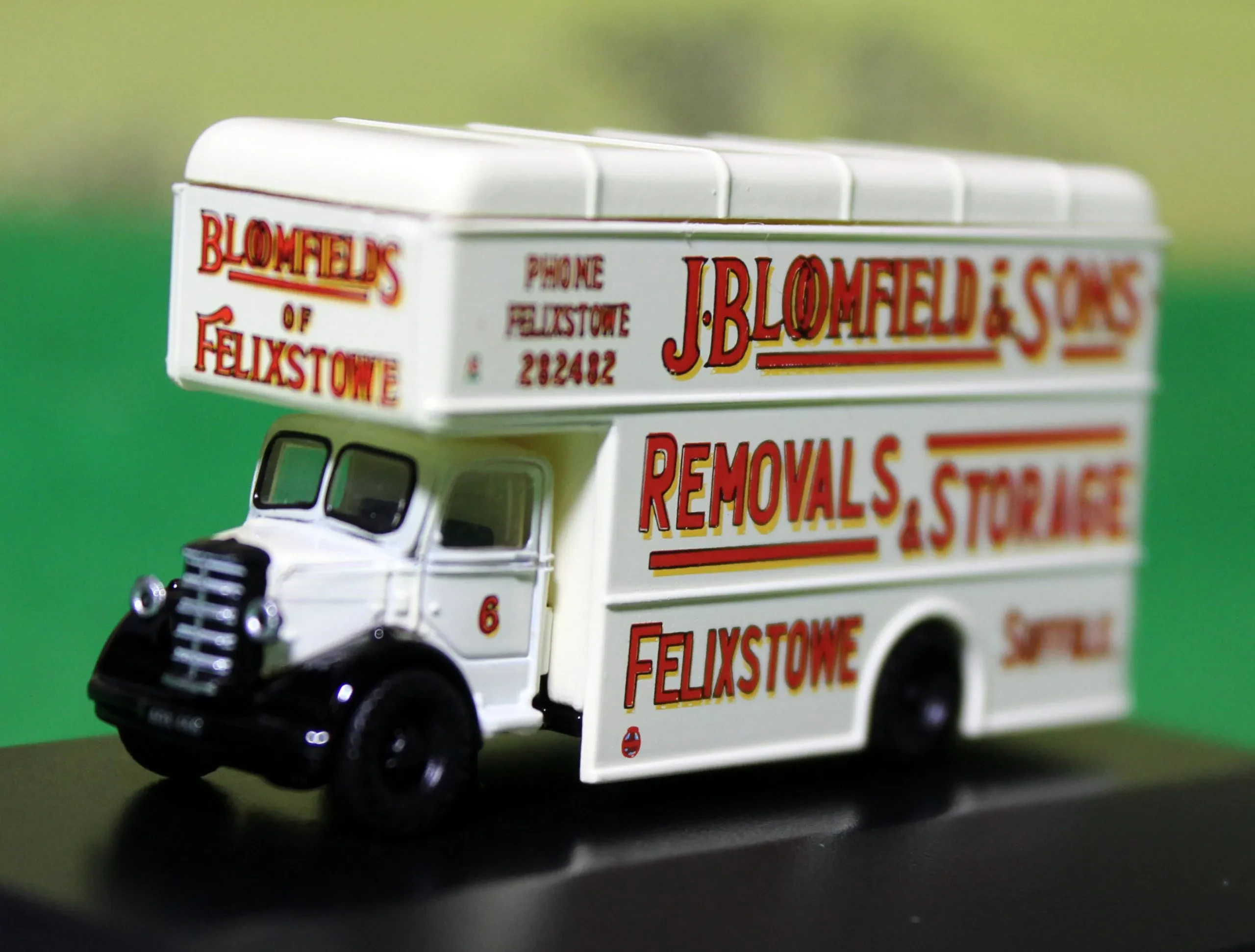 oxford diecast models close up