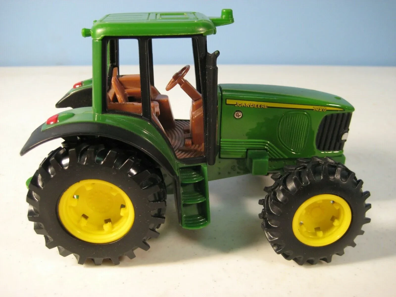 John Deere Bulldozer Diecast Toy 2024