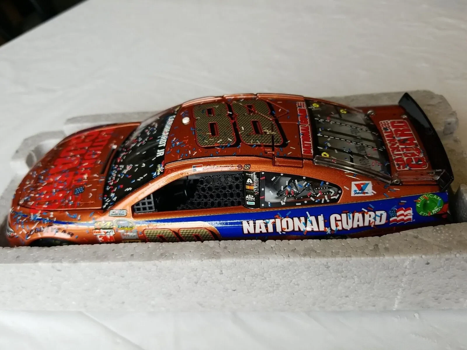 img/2720_dale-earnhardt-diecast-cars-a-collectors-guide-to-prices.webp