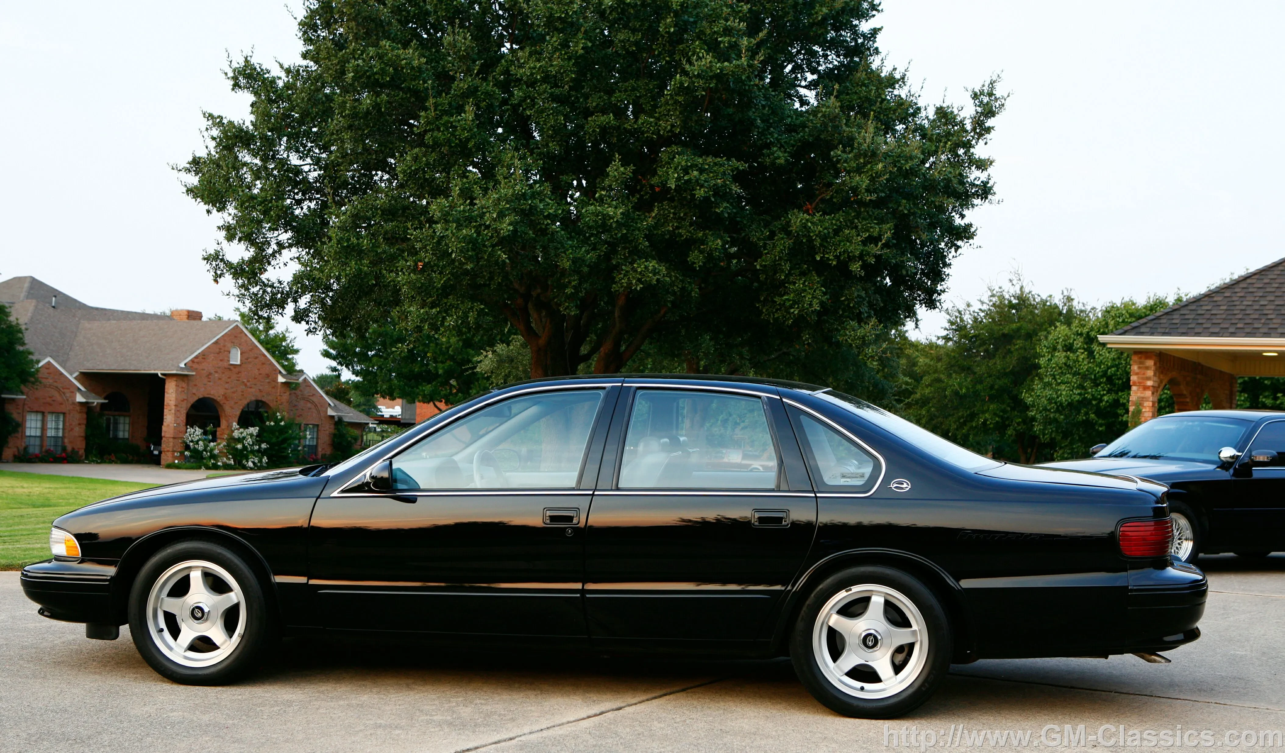 img/2724_die-cast-1996-impala-a-collectors-dream.webp