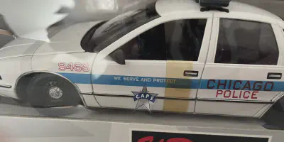 img/2745_awesome-1-18-scale-diecast-police-cars-for-sale.webp