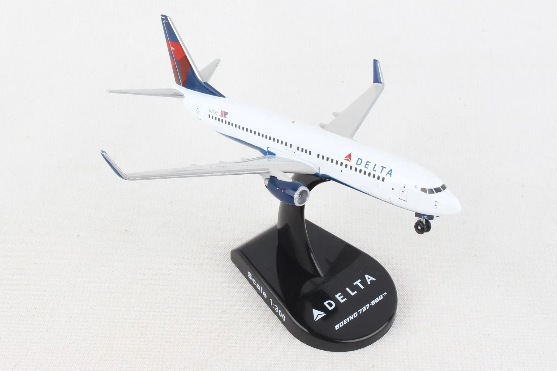 img/2748_diecast-boeing-737-models-a-collectors-guide.webp