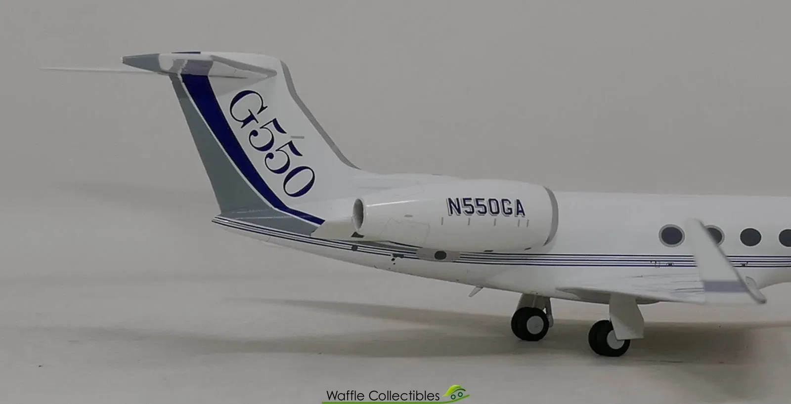 Gulfstream G550 diecast model