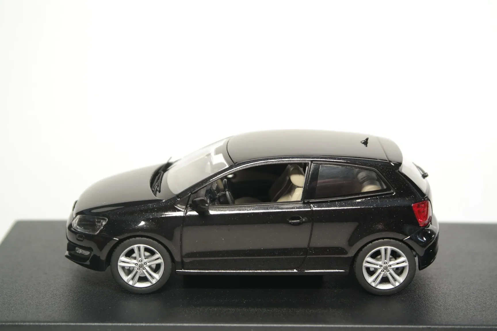 Volkswagen Polo Diecast 1:18 Scale