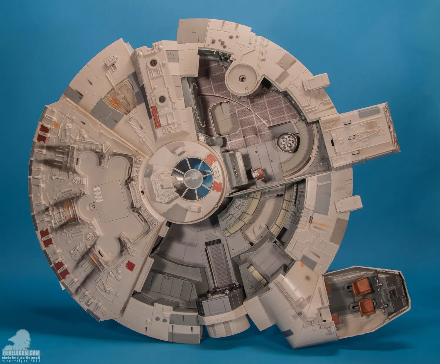 Millennium Falcon diecast