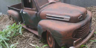 img/2836_are-diecast-cars-actually-made-of-metal.webp