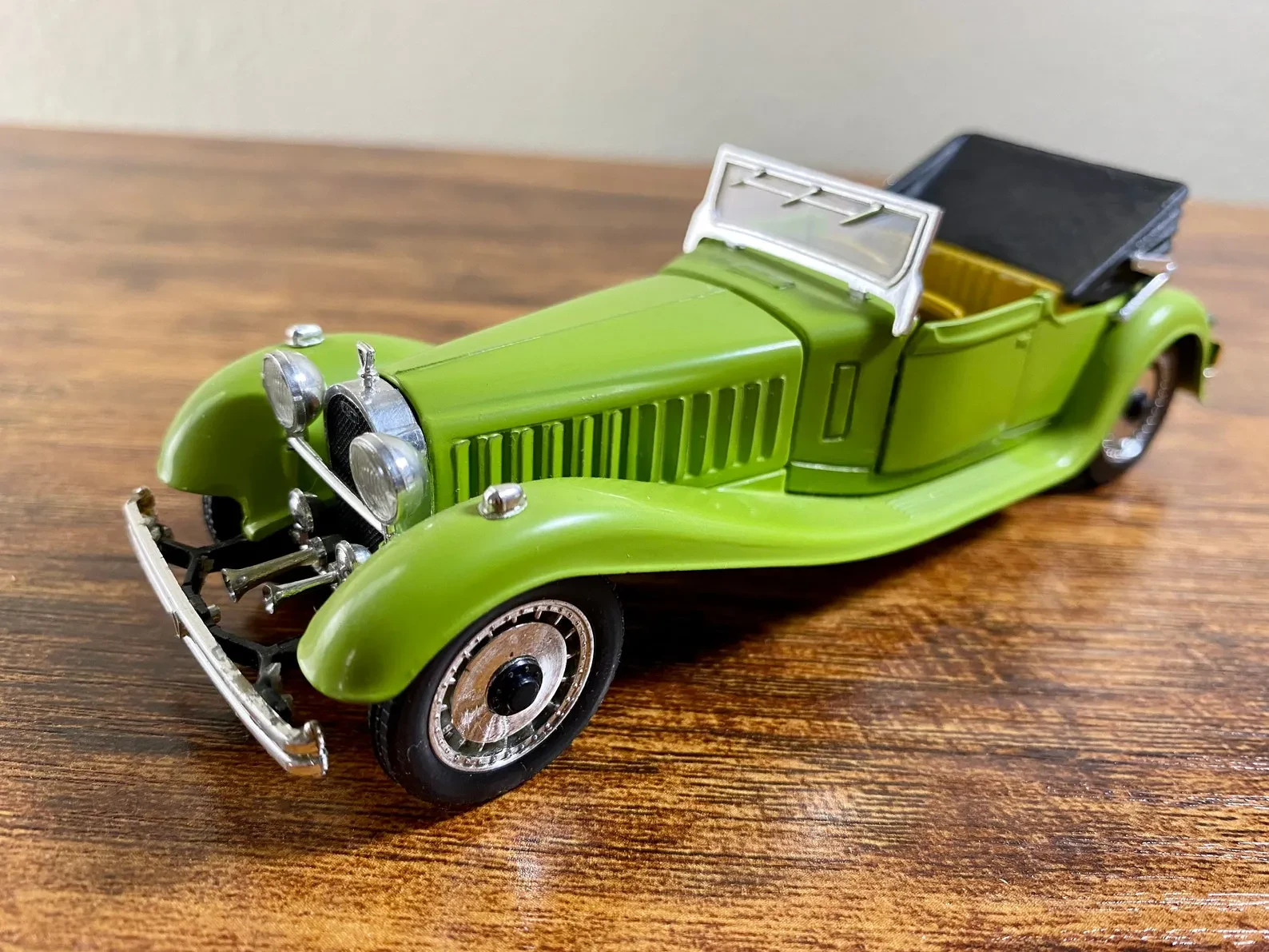 Bugatti Royale Diecast in Display Case